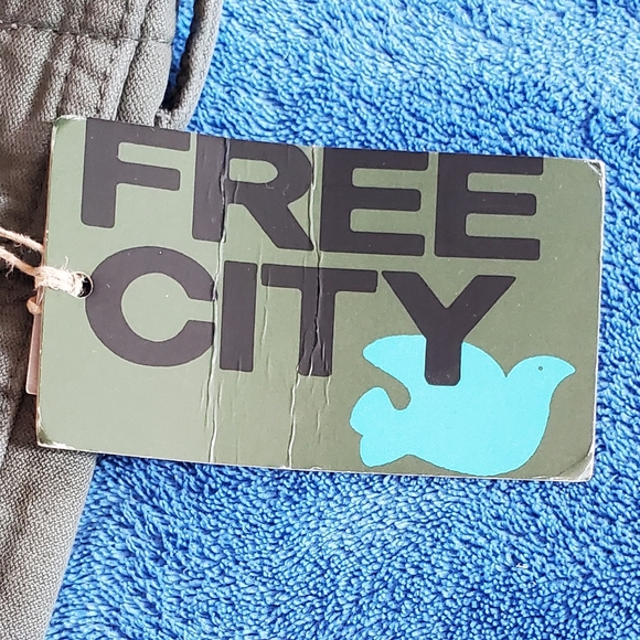 FreeCity Pants, Olive Green - Picture 2 of 7